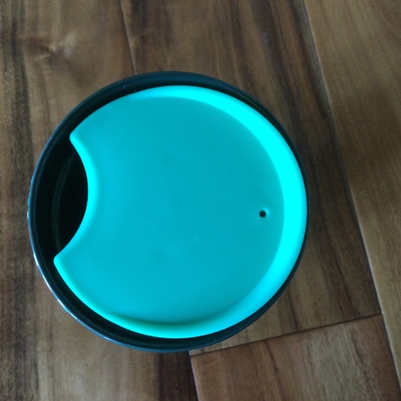 Starbucks 2019 Holiday Confetti Ceramic Travel Mug - Picture 4 of 7